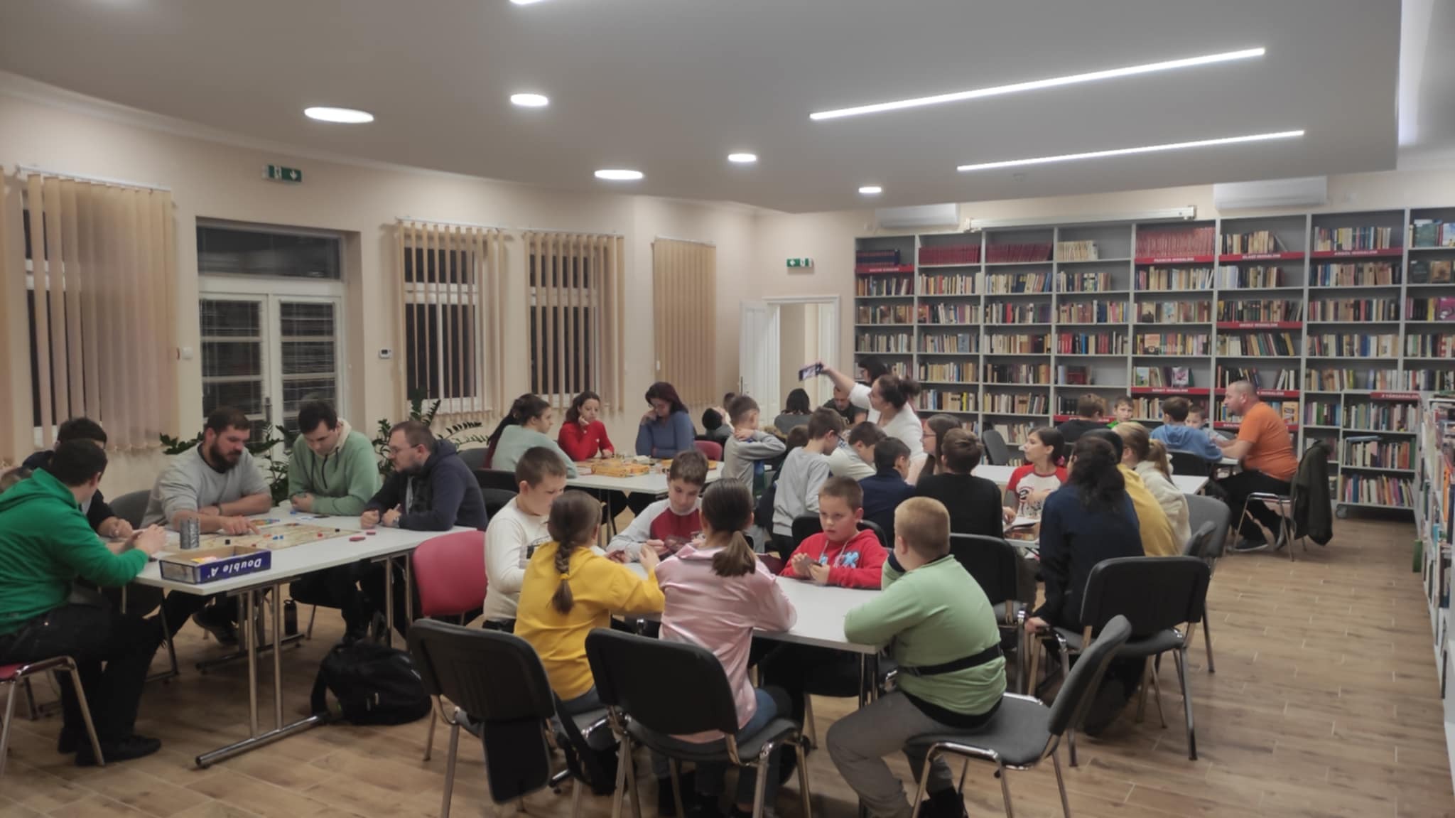 Novemberben is társasjáték est