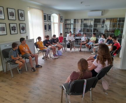 Szünidei foglalkozások képekben